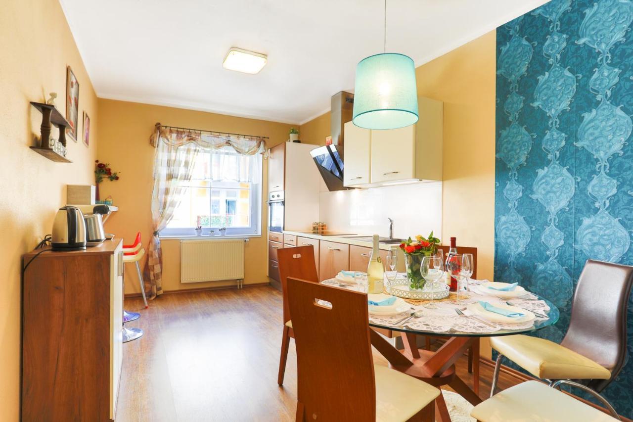 Apartment Carla การ์โลวีวารี ภายนอก รูปภาพ