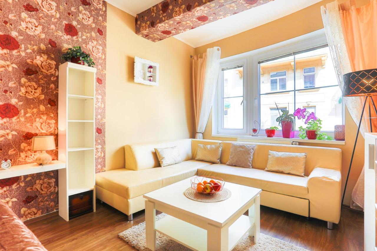 Apartment Carla การ์โลวีวารี ภายนอก รูปภาพ