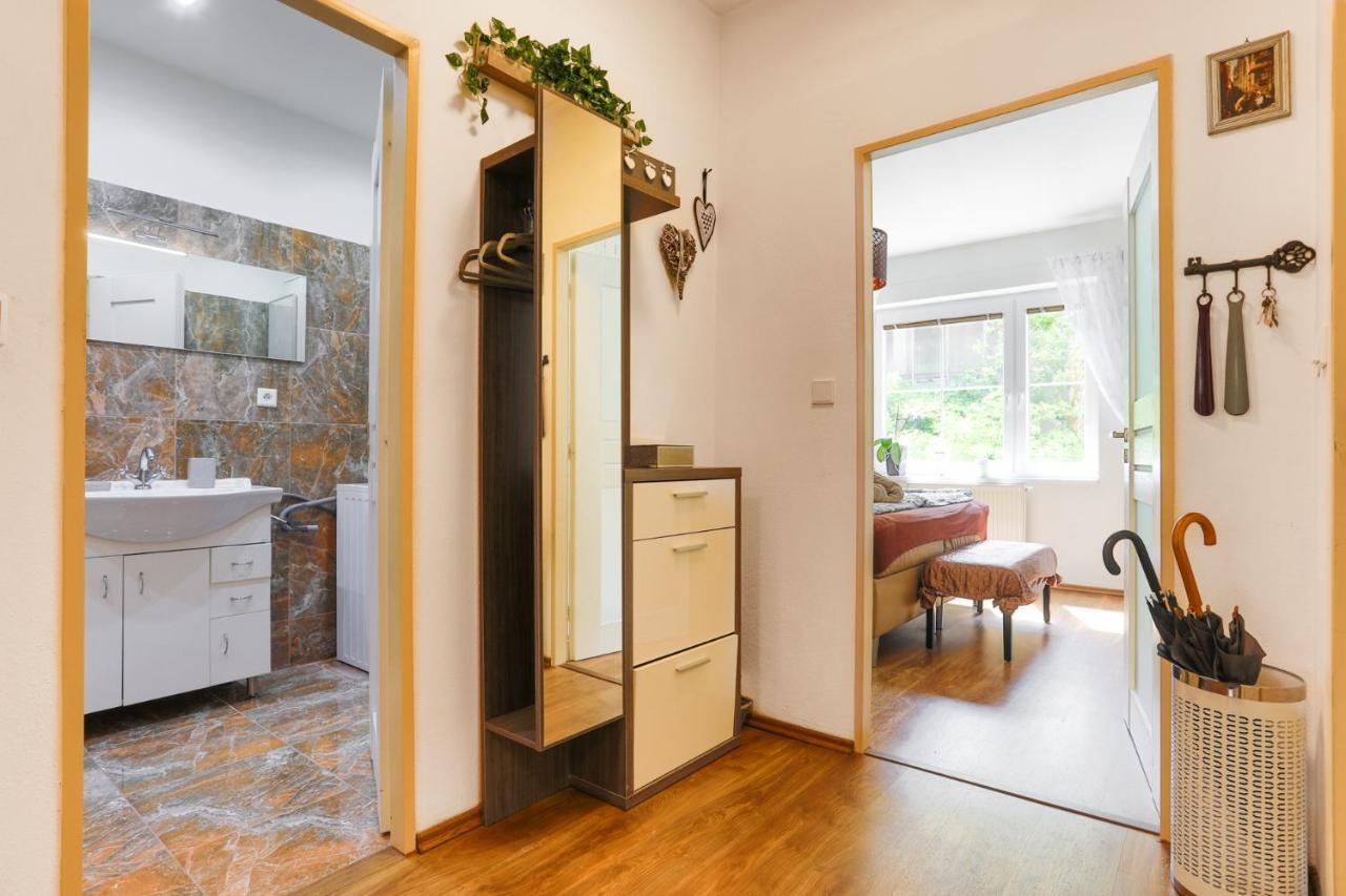 Apartment Carla การ์โลวีวารี ภายนอก รูปภาพ